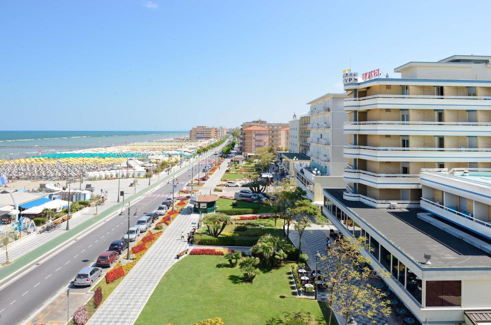 Hotel Caesar Cesenatico Exteriör bild